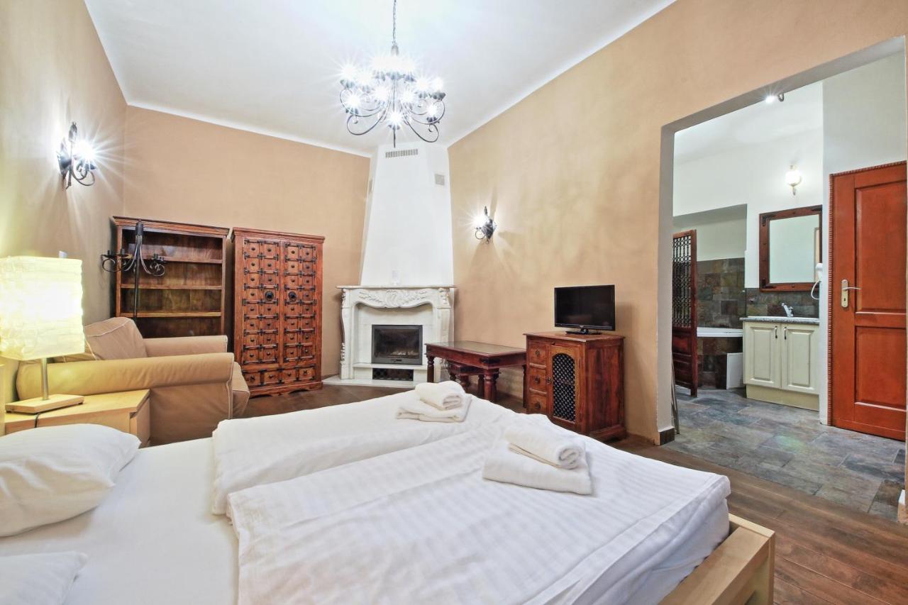 Rose Antique Apartment Prag Exteriör bild
